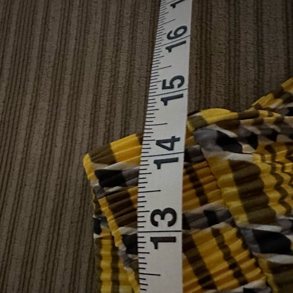 Zara plisse yellow flare pleated pants large - Picture 4 of 7